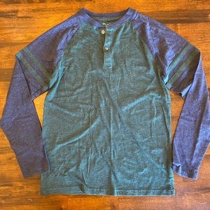 Children’s place rugby style henley two tone long sleeve shirt XL 14